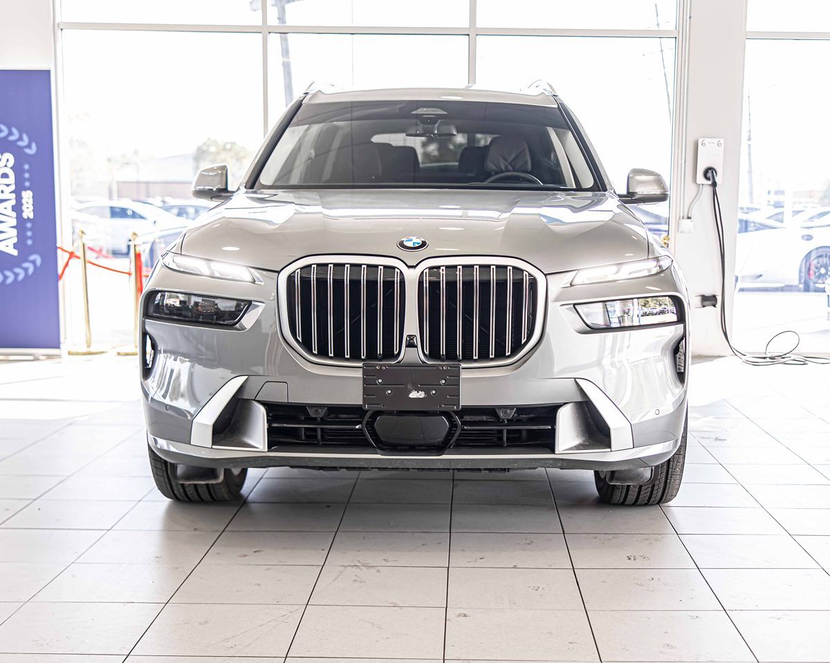 2025 Bmw X7 xDrive40i photo 2