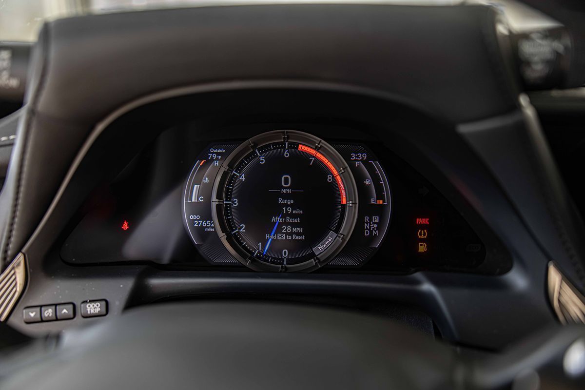 2022 LEXUS LS - Image 25