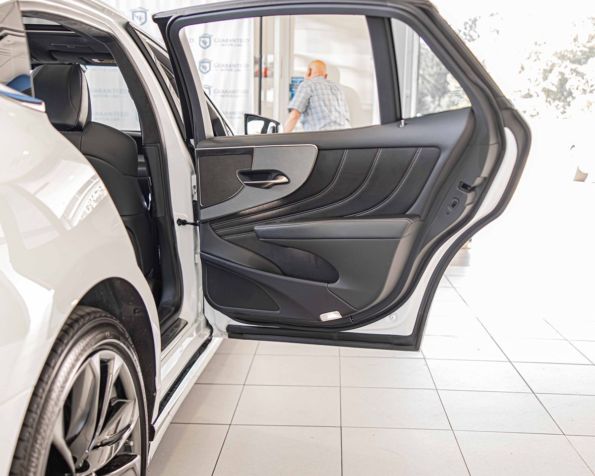 2022 LEXUS LS - Image 41