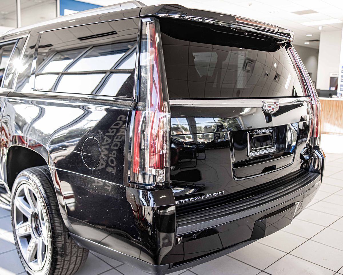 2016 CADILLAC ESCALADE - Image 16