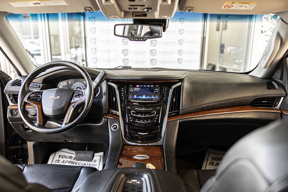 2016 CADILLAC ESCALADE - Image 38