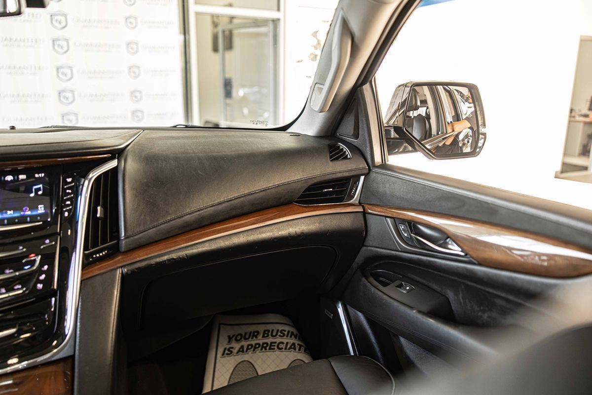 2016 CADILLAC ESCALADE - Image 41