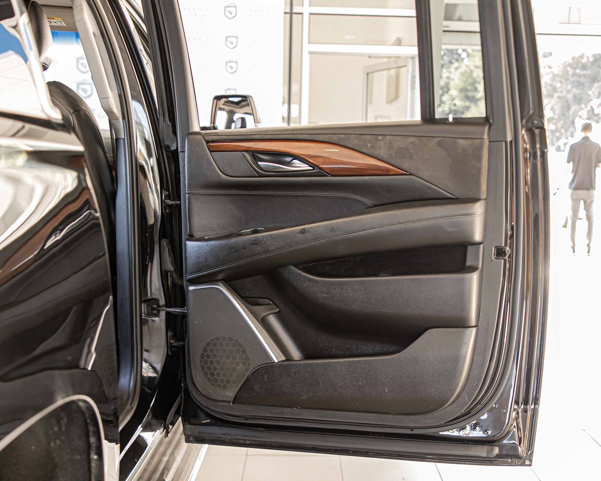 2016 CADILLAC ESCALADE - Image 42