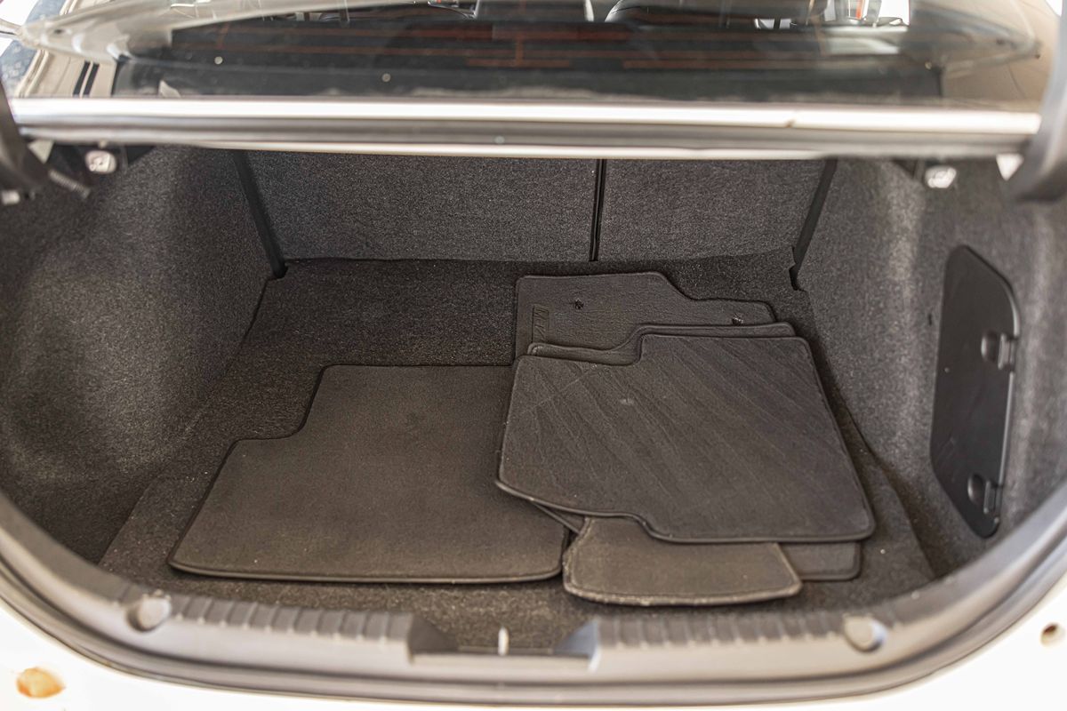 2017 MAZDA MAZDA3 - Image 17