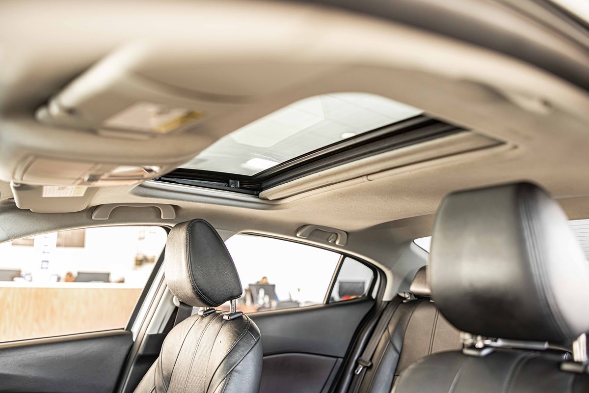 2017 MAZDA MAZDA3 - Image 19