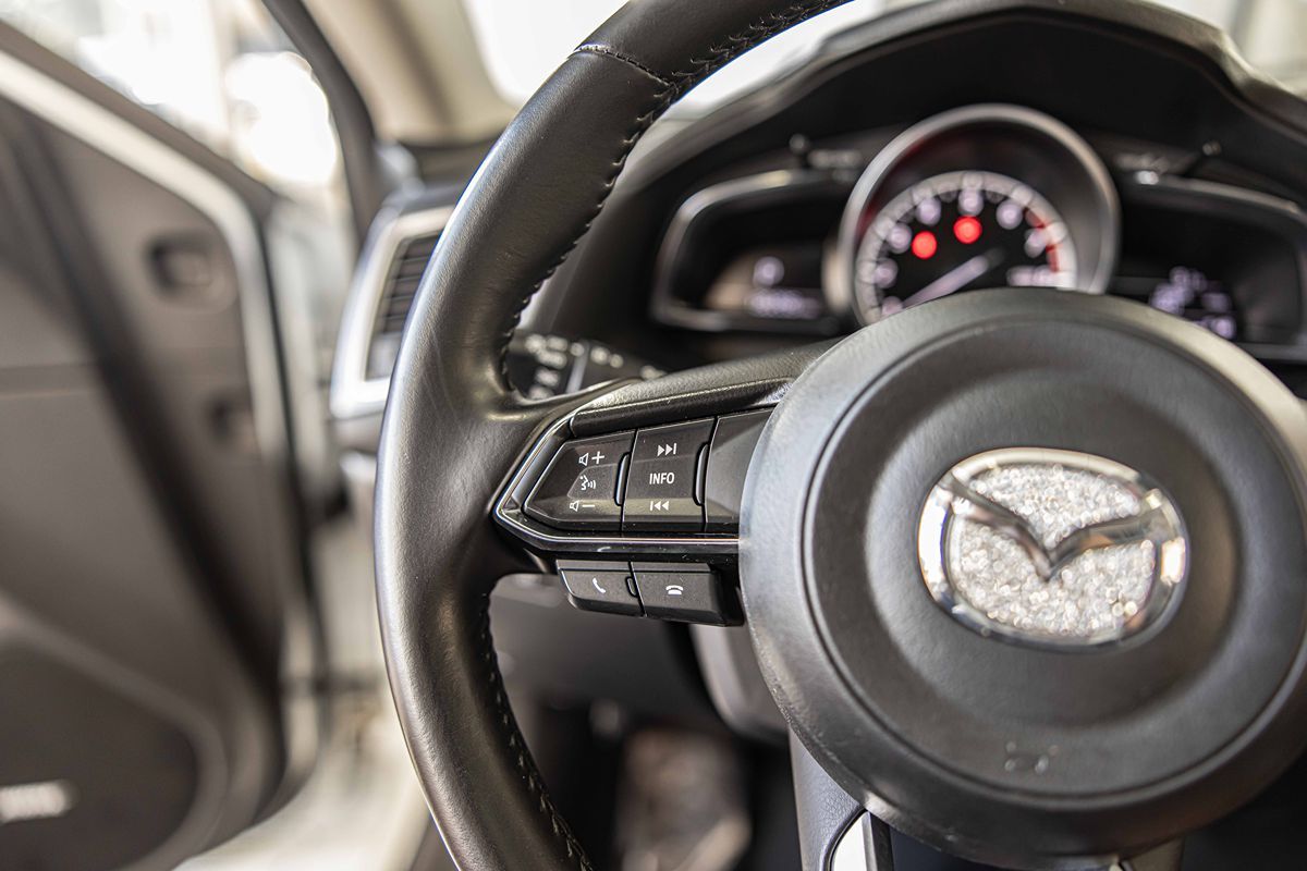 2017 MAZDA MAZDA3 - Image 24