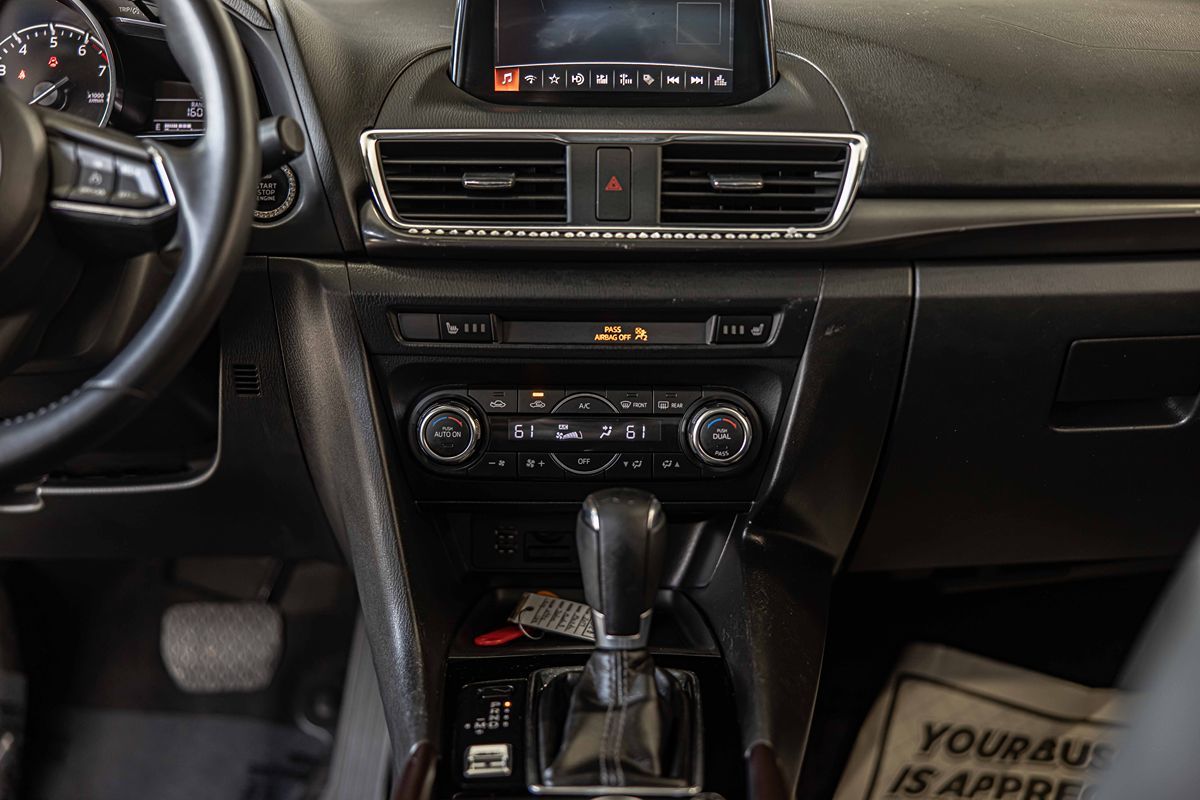 2017 MAZDA MAZDA3 - Image 36