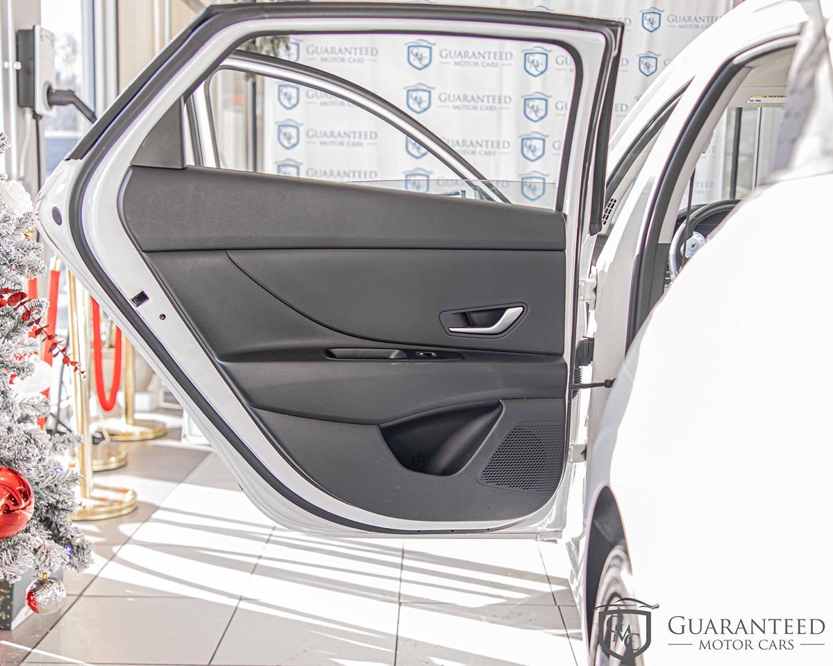 2024 HYUNDAI ELANTRA - Image 32