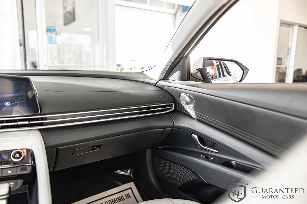 2024 HYUNDAI ELANTRA - Image 36