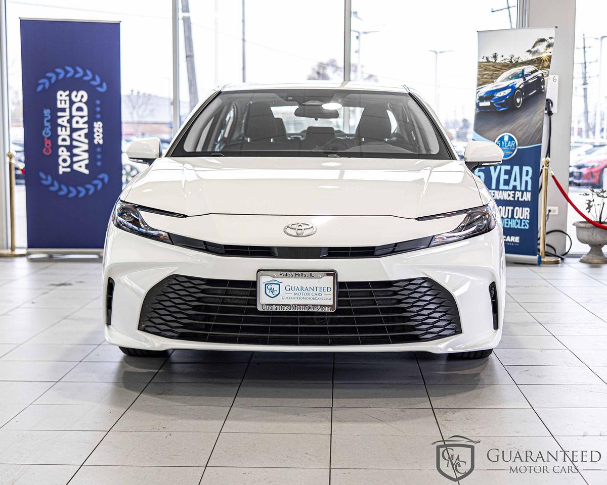 2025 Toyota Camry LE photo 2