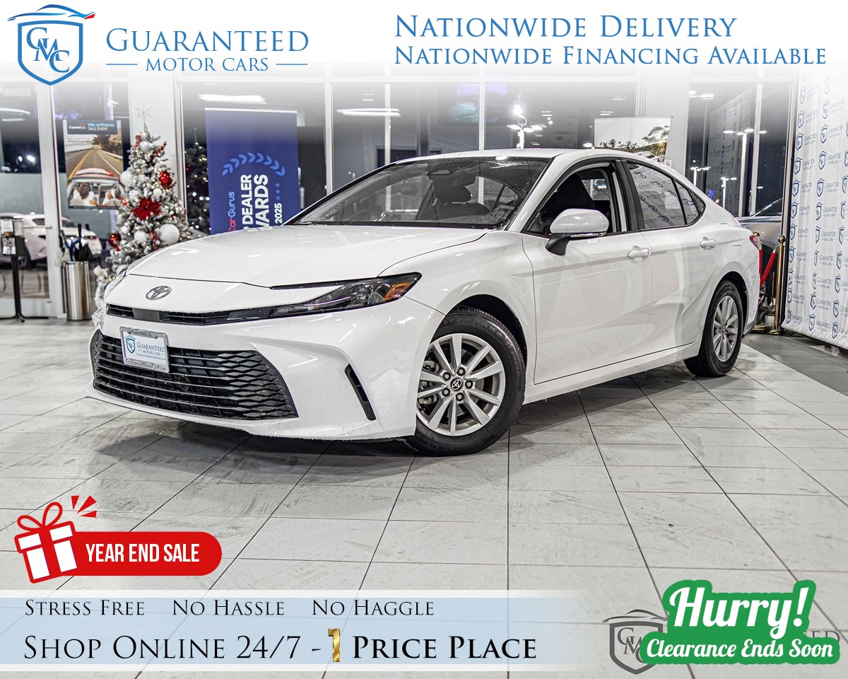 2025 Toyota Camry LE's photo