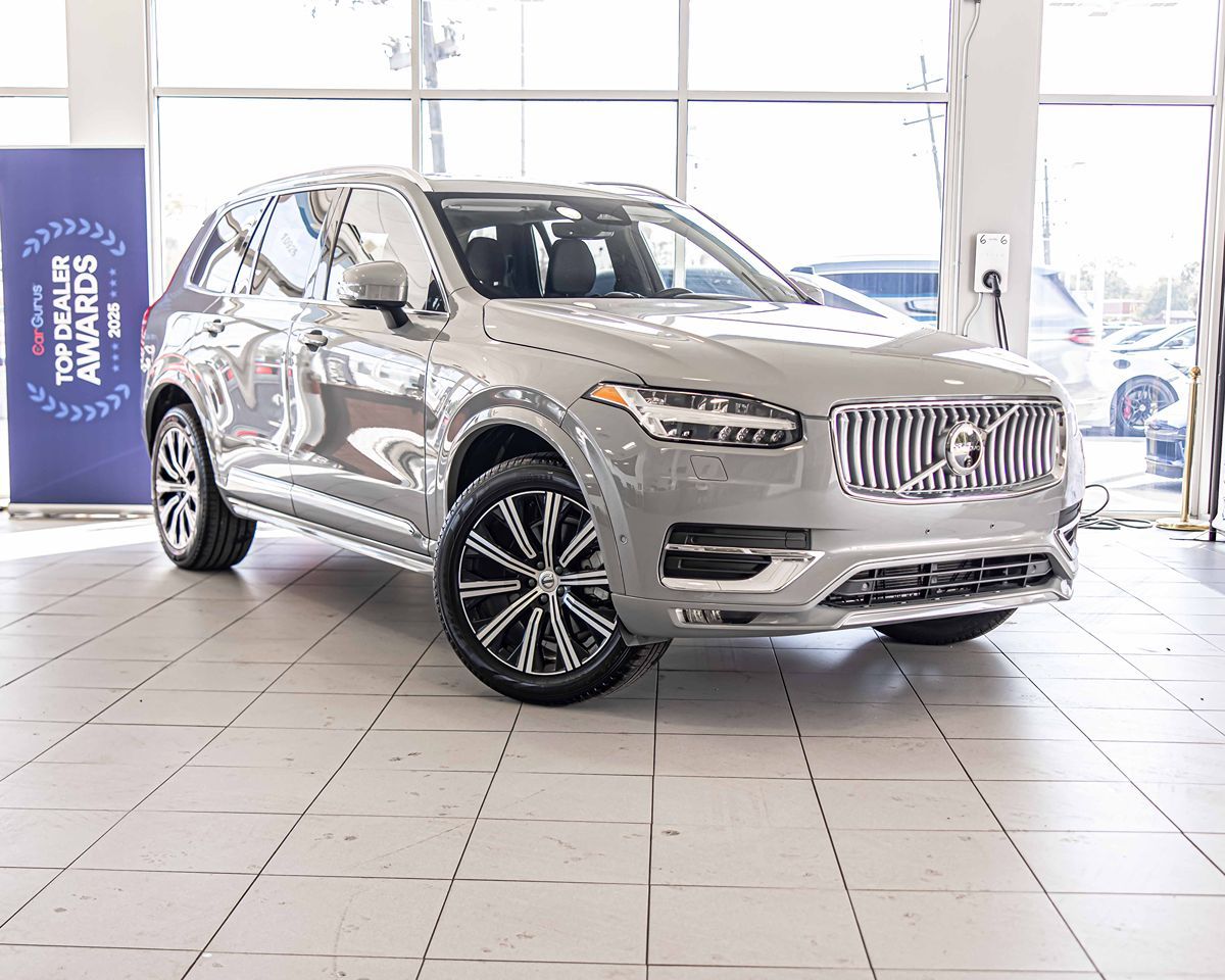 2025 Volvo XC90 Plus photo 4