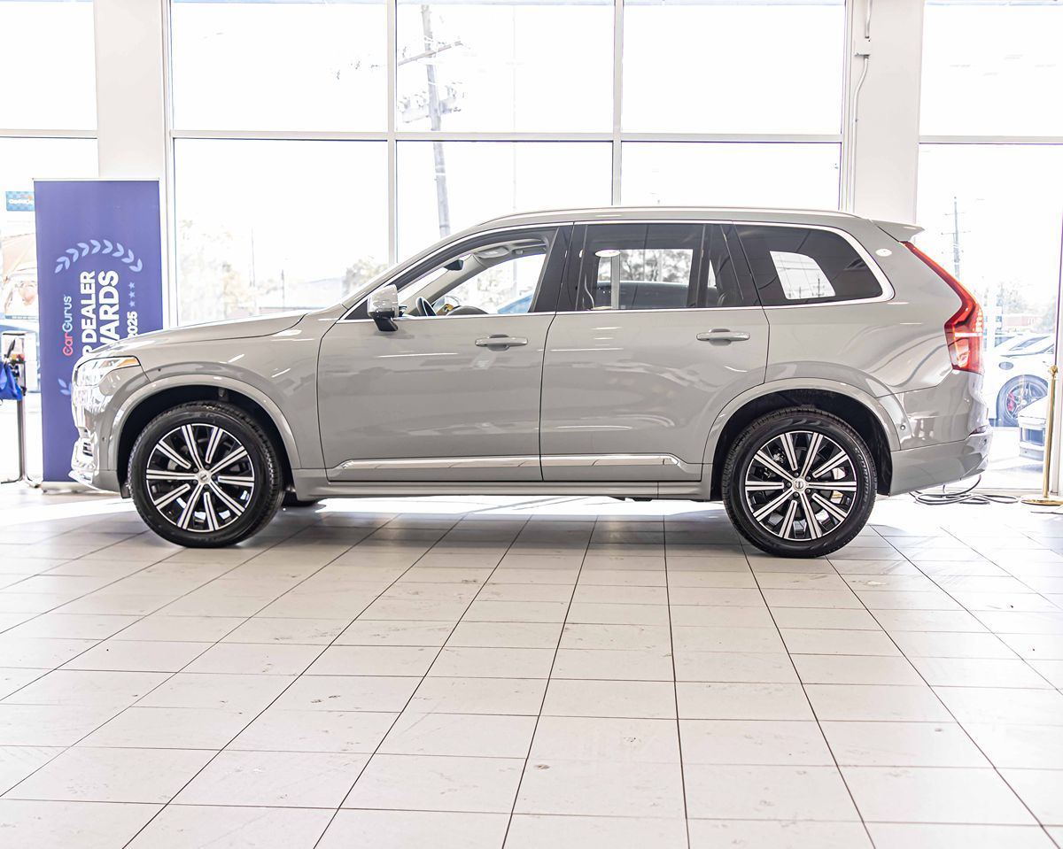 2025 VOLVO XC90 - Image 7