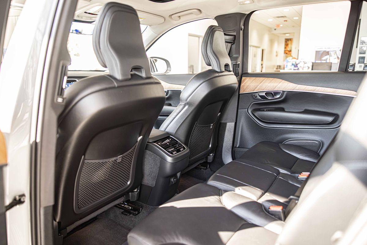 2025 VOLVO XC90 - Image 33
