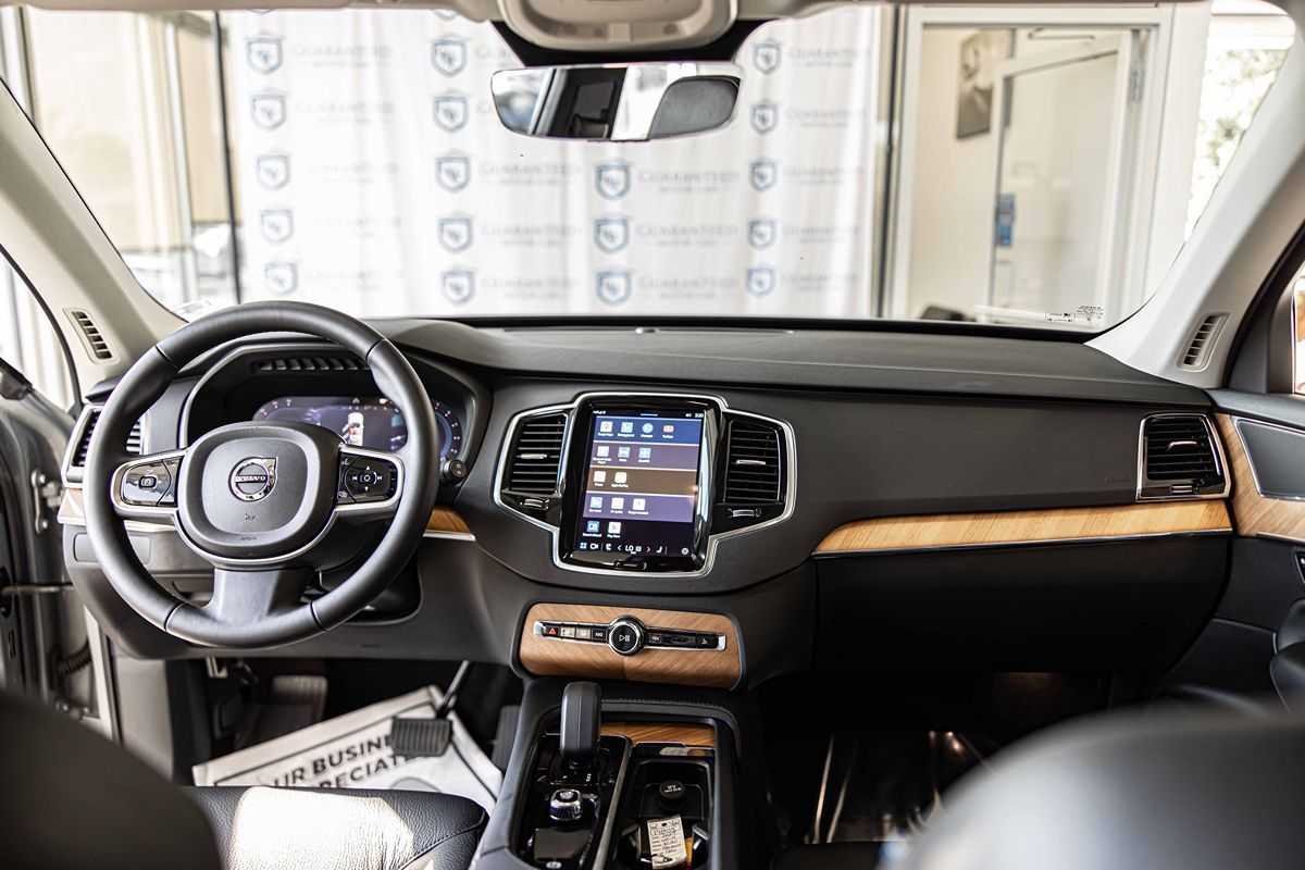 2025 VOLVO XC90 - Image 37