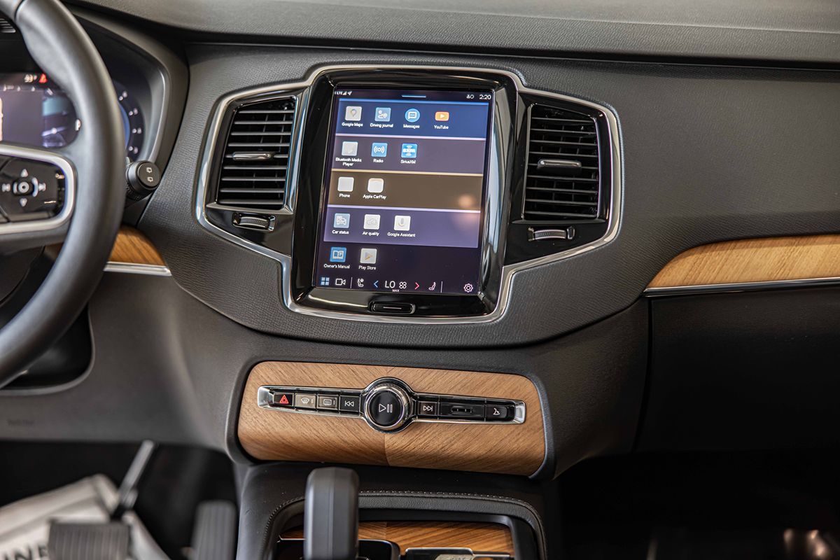 2025 VOLVO XC90 - Image 39