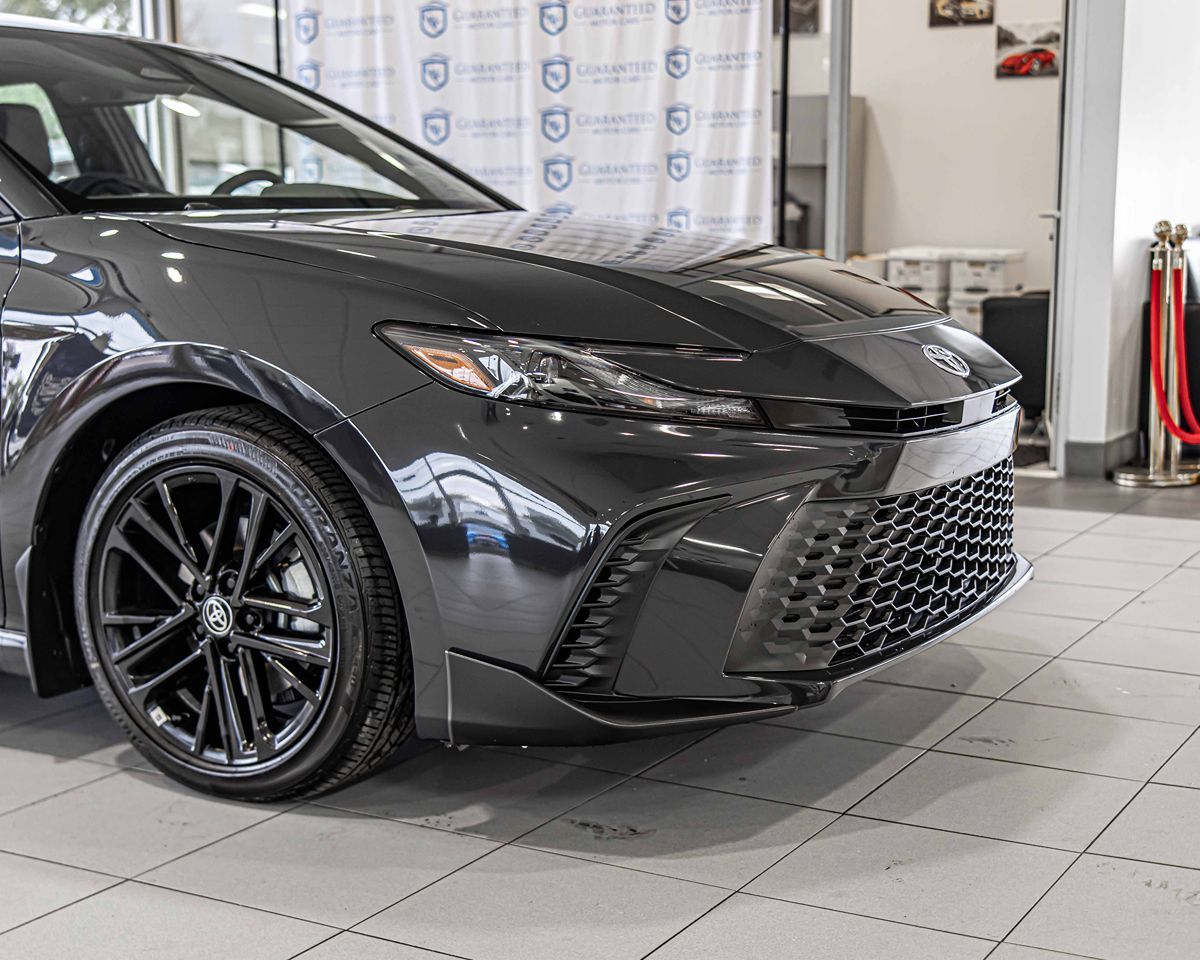 2026 Toyota Camry SE photo 3