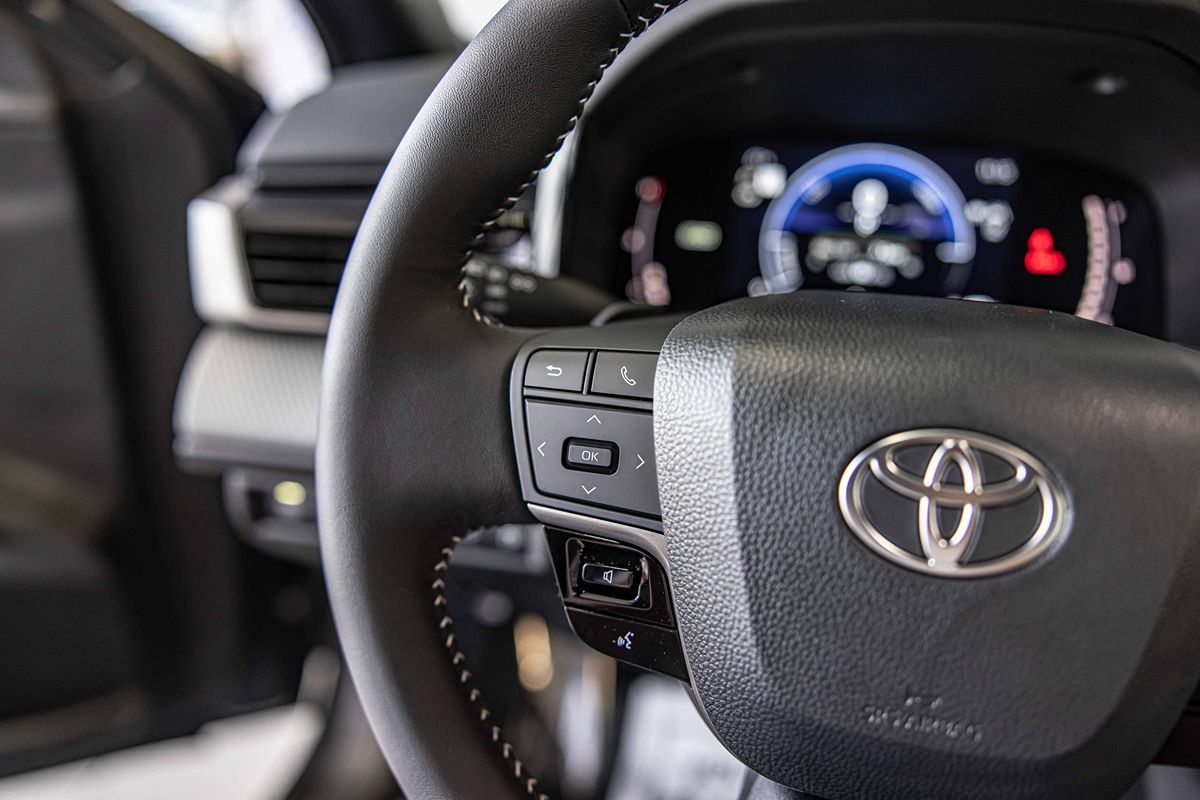 2026 TOYOTA CAMRY - Image 25