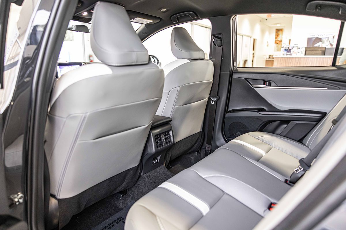2026 TOYOTA CAMRY - Image 34