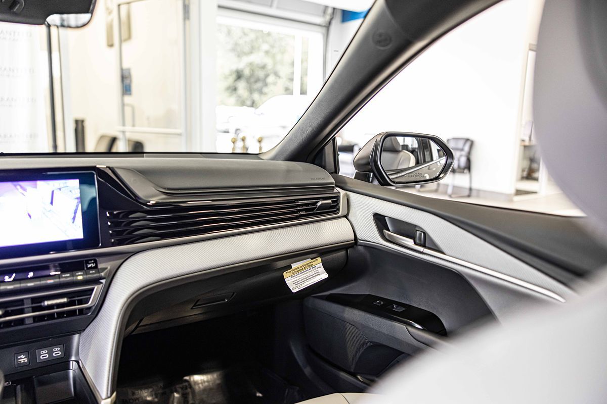 2026 TOYOTA CAMRY - Image 39