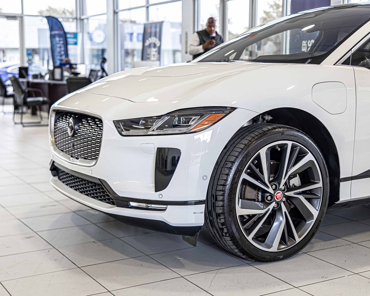 2022 Jaguar I-PACE HSE photo 4
