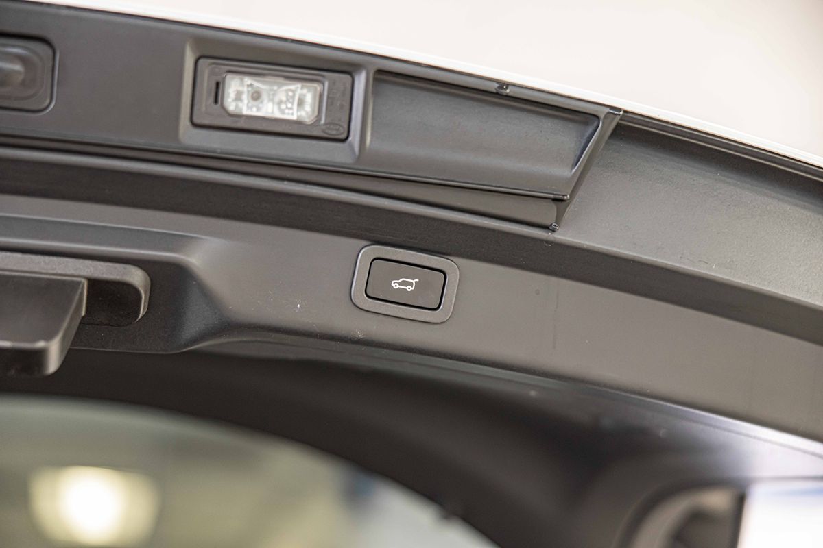 2022 JAGUAR I-PACE - Image 19