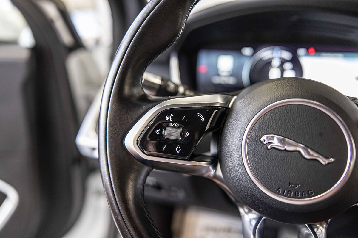 2022 JAGUAR I-PACE - Image 26