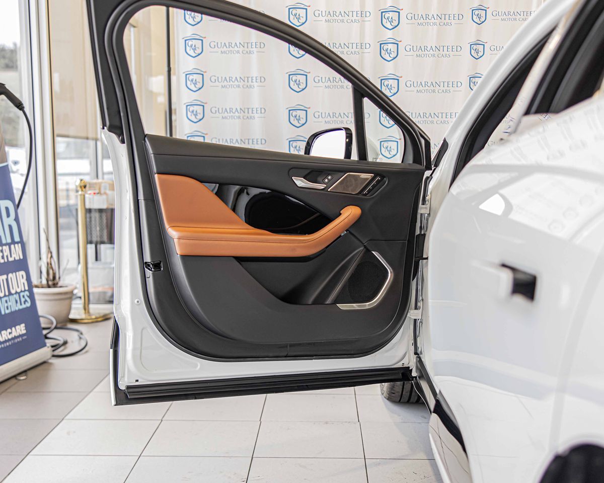 2022 JAGUAR I-PACE - Image 34