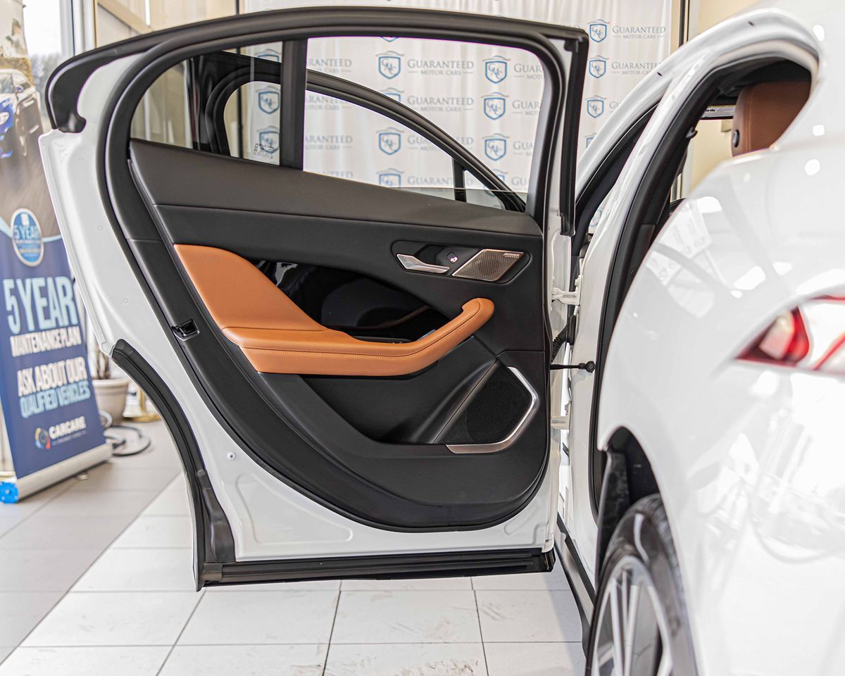 2022 JAGUAR I-PACE - Image 37