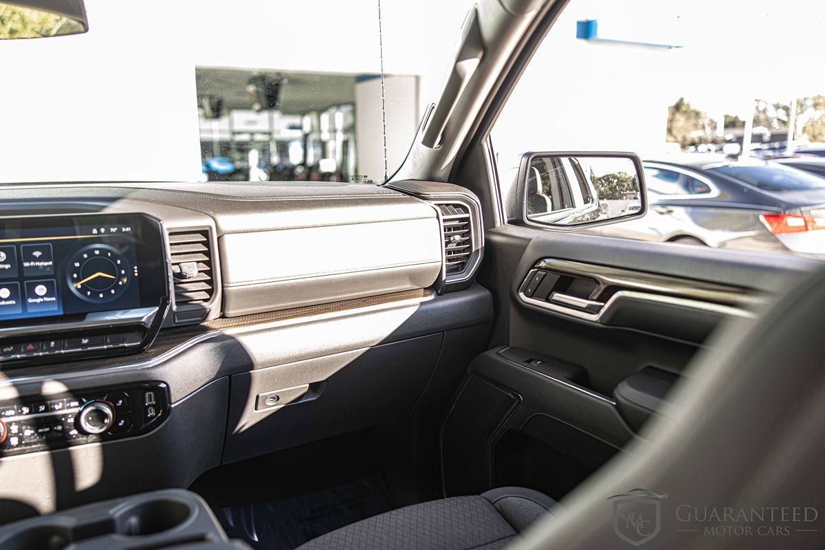 2023 CHEVROLET SILVERADO - Image 37