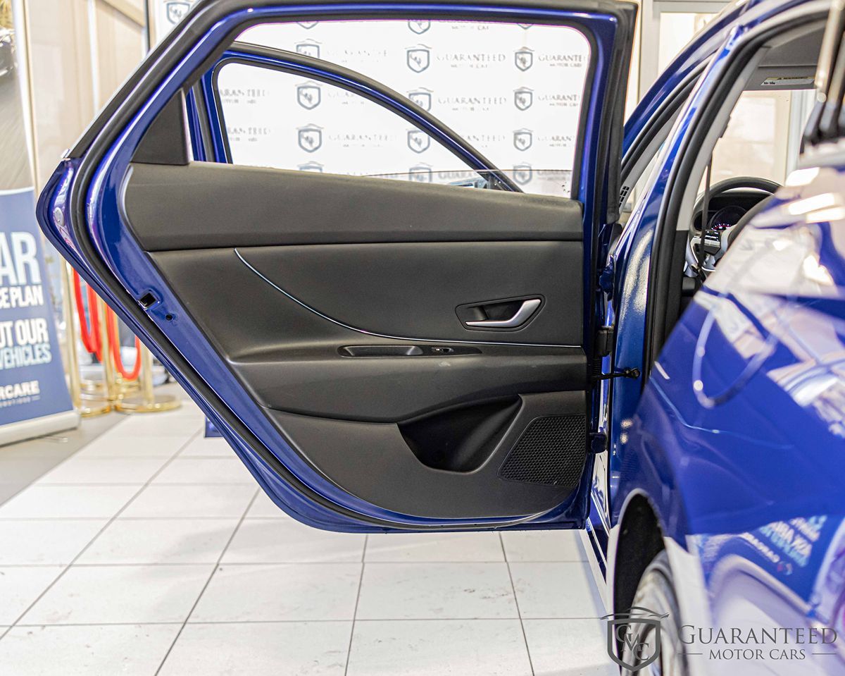 2021 HYUNDAI ELANTRA - Image 32