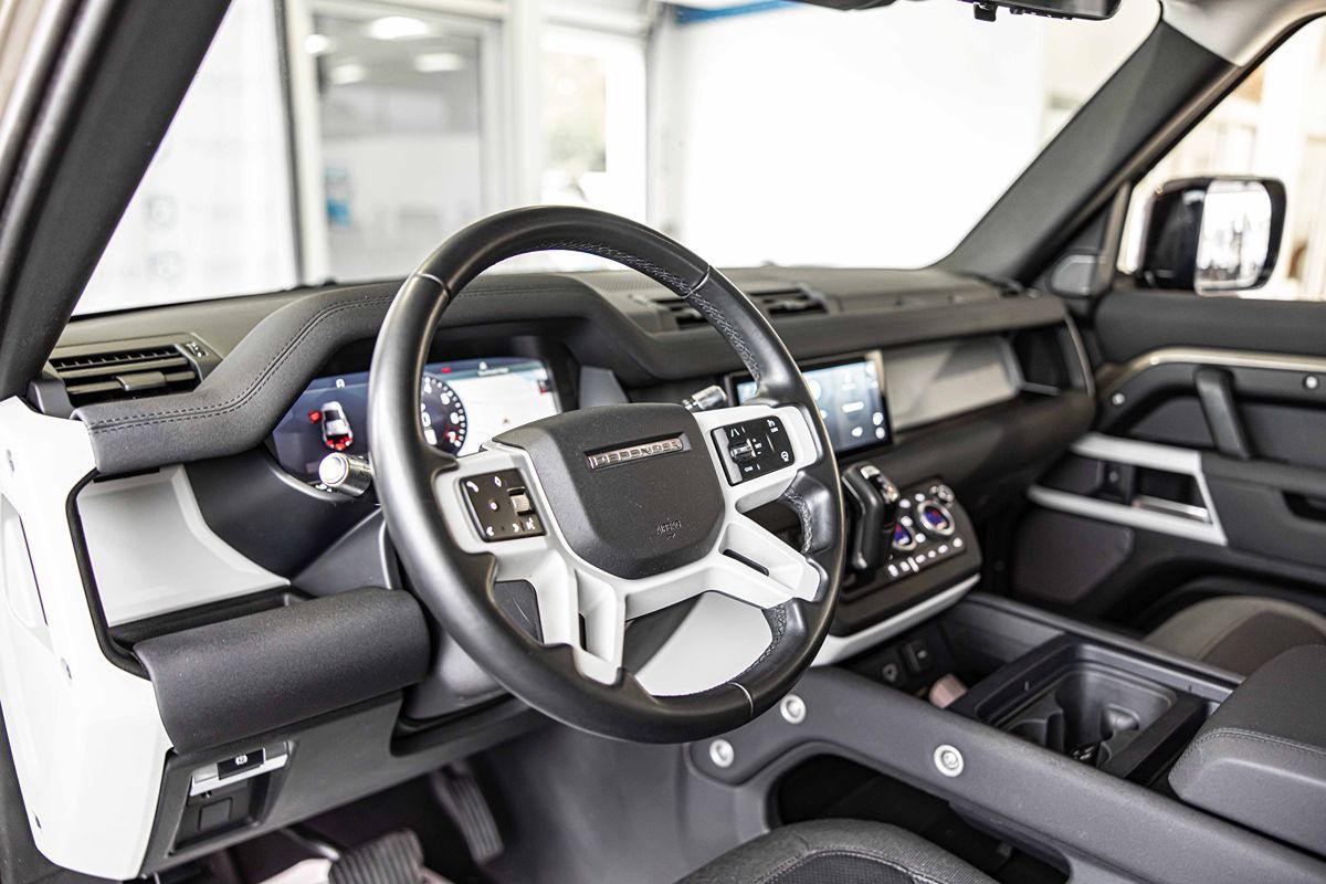 2020 LAND ROVER DEFENDER - Image 20