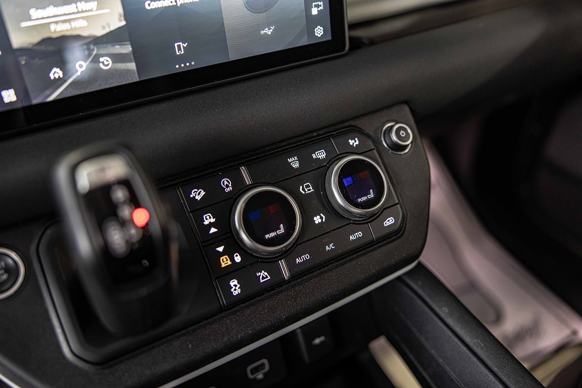 2020 LAND ROVER DEFENDER - Image 28