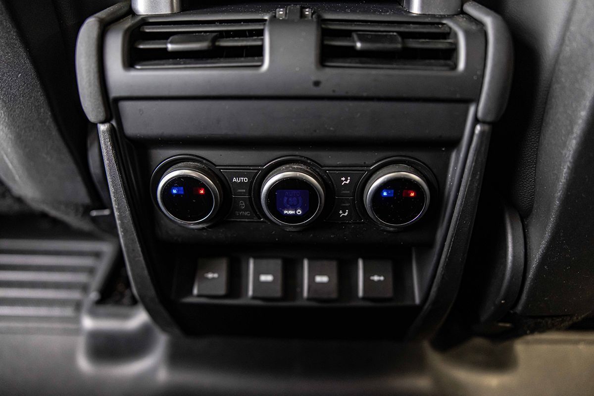 2020 LAND ROVER DEFENDER - Image 35