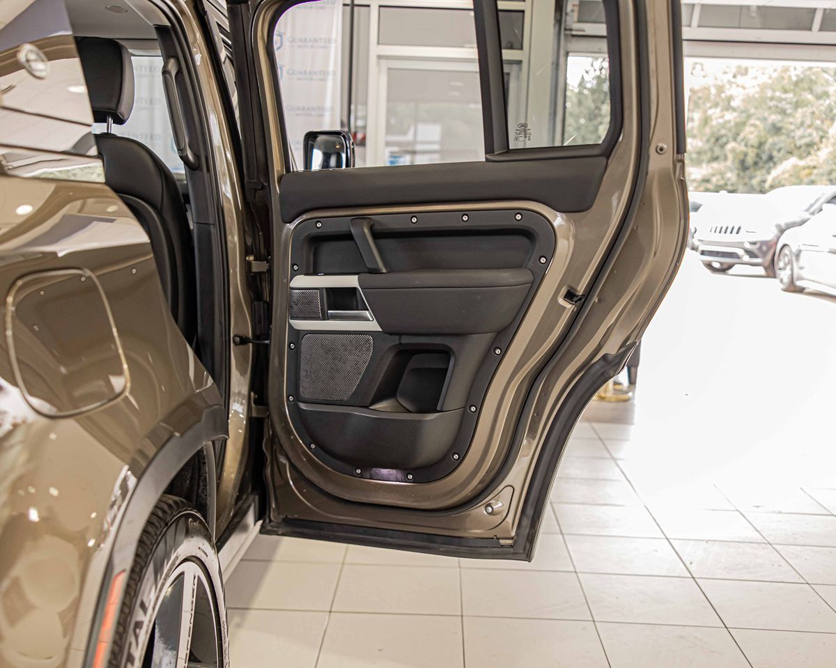 2020 LAND ROVER DEFENDER - Image 40