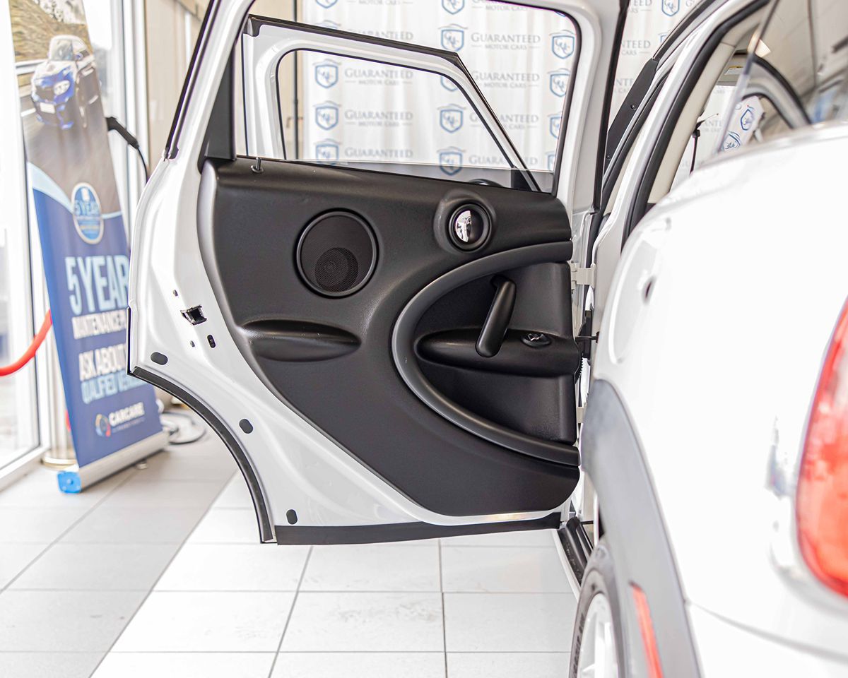 2015 MINI COUNTRYMAN - Image 33