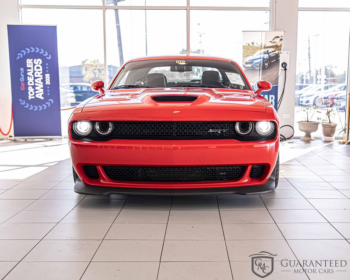 2015 Dodge Challenger SRT8 Hellcat photo 2