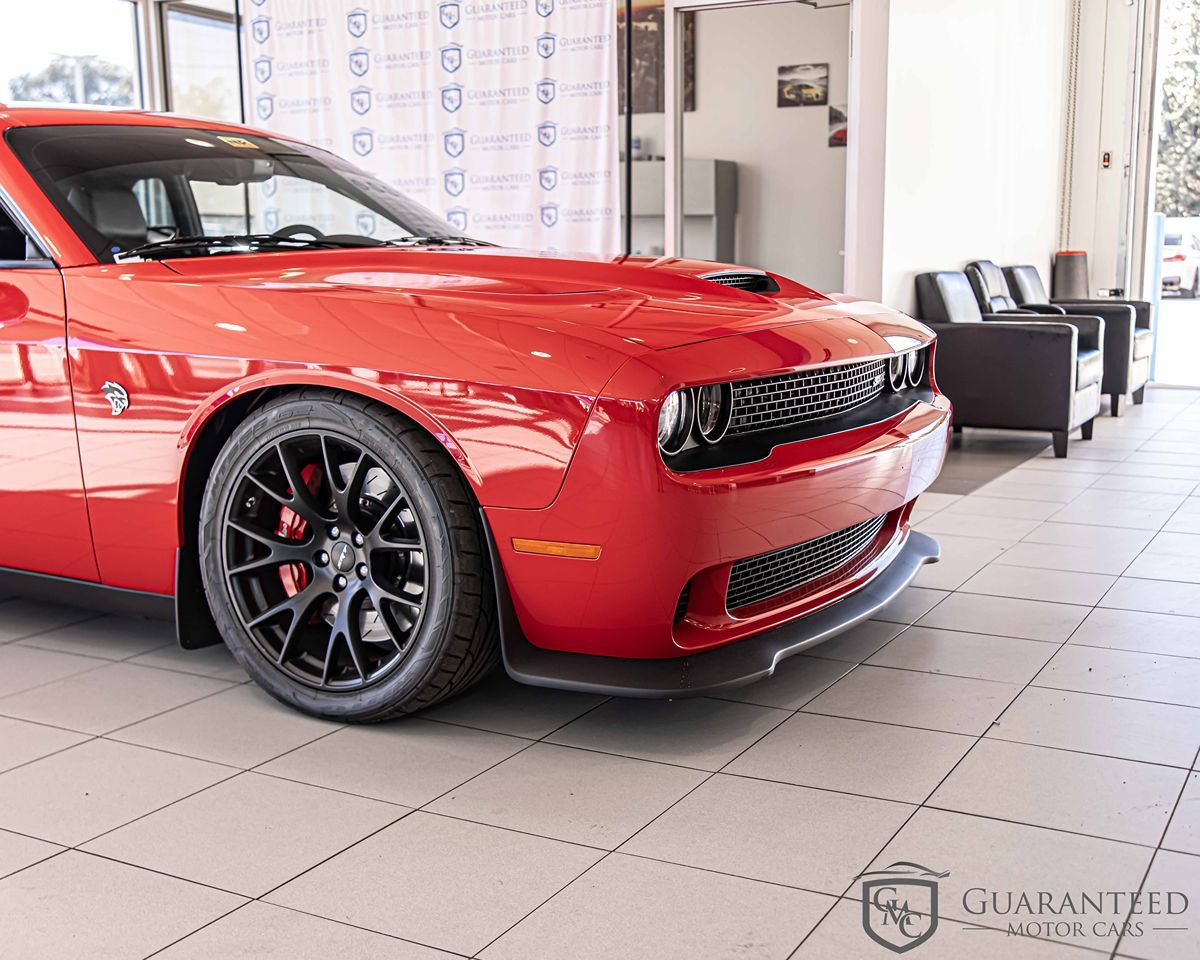 2015 Dodge Challenger SRT8 Hellcat photo 3