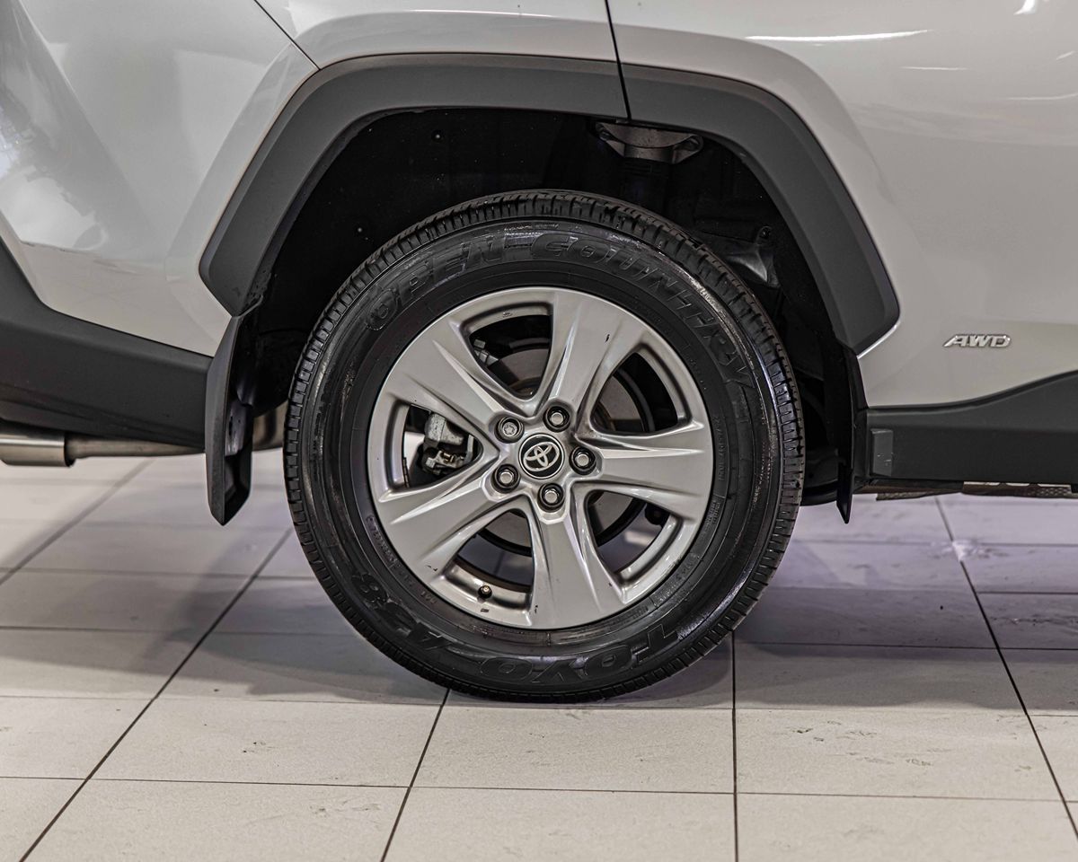 2024 TOYOTA RAV4 - Image 12