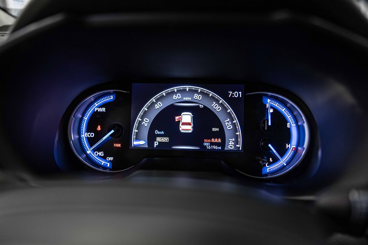 2024 TOYOTA RAV4 - Image 23