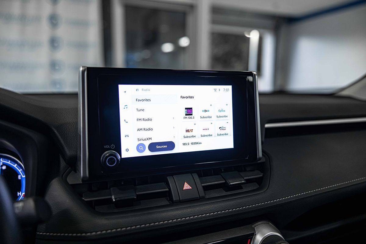 2024 TOYOTA RAV4 - Image 28