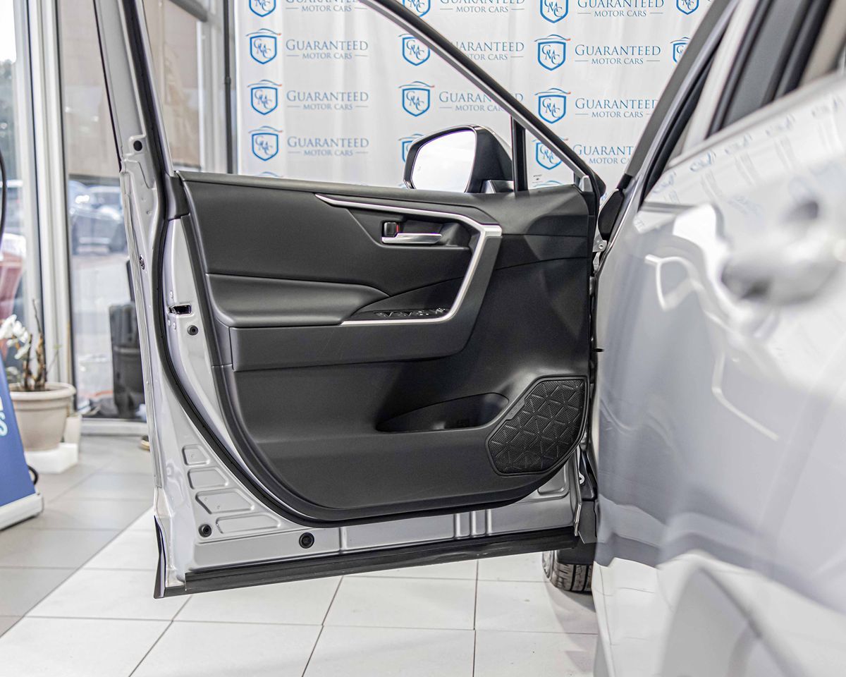 2024 TOYOTA RAV4 - Image 29