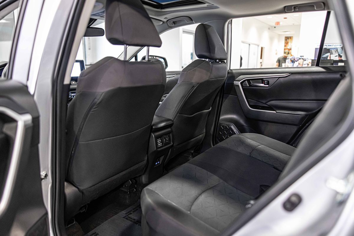 2024 TOYOTA RAV4 - Image 31
