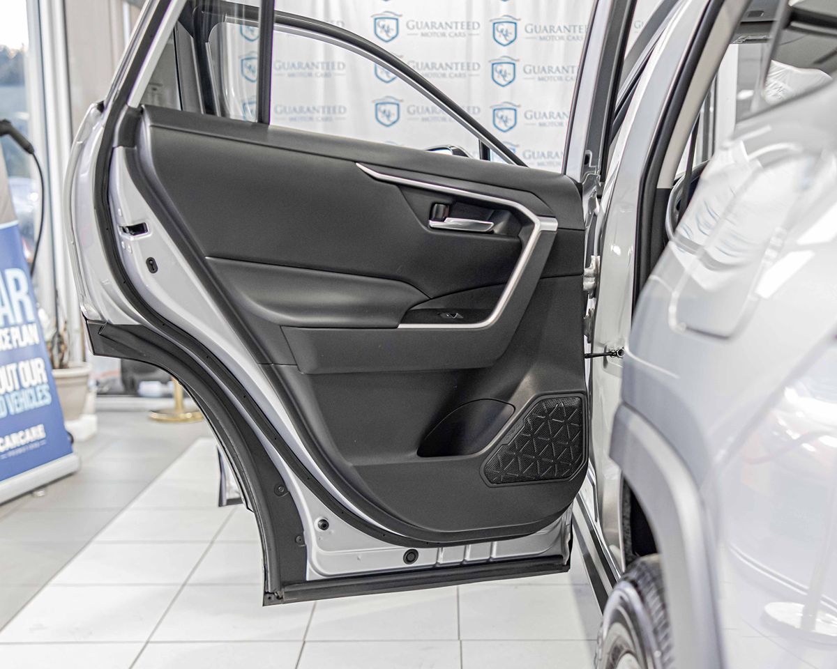 2024 TOYOTA RAV4 - Image 32