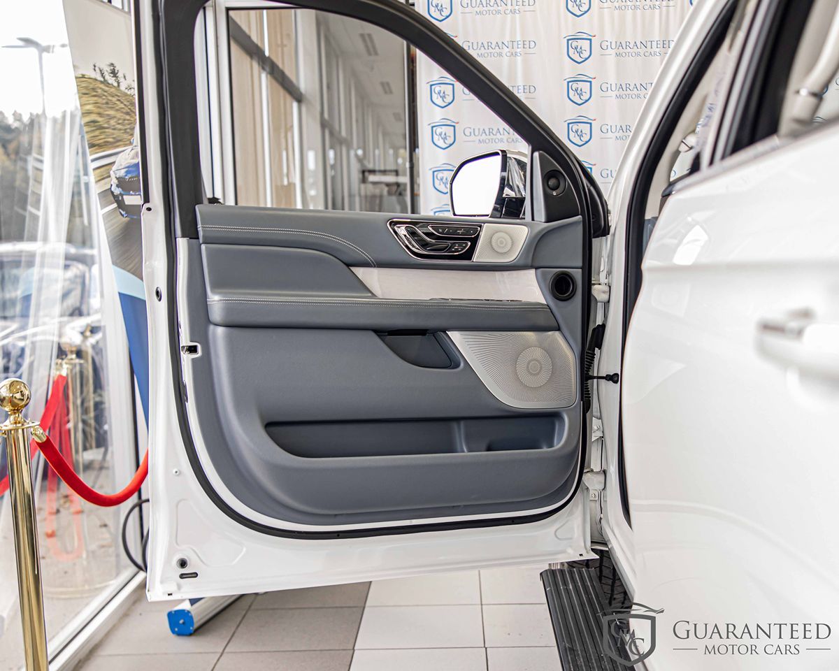 2020 LINCOLN NAVIGATOR - Image 32