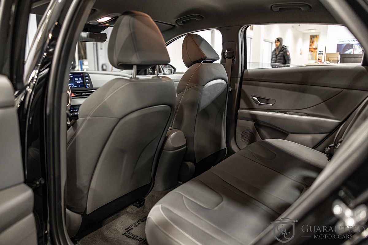 2023 HYUNDAI ELANTRA - Image 31