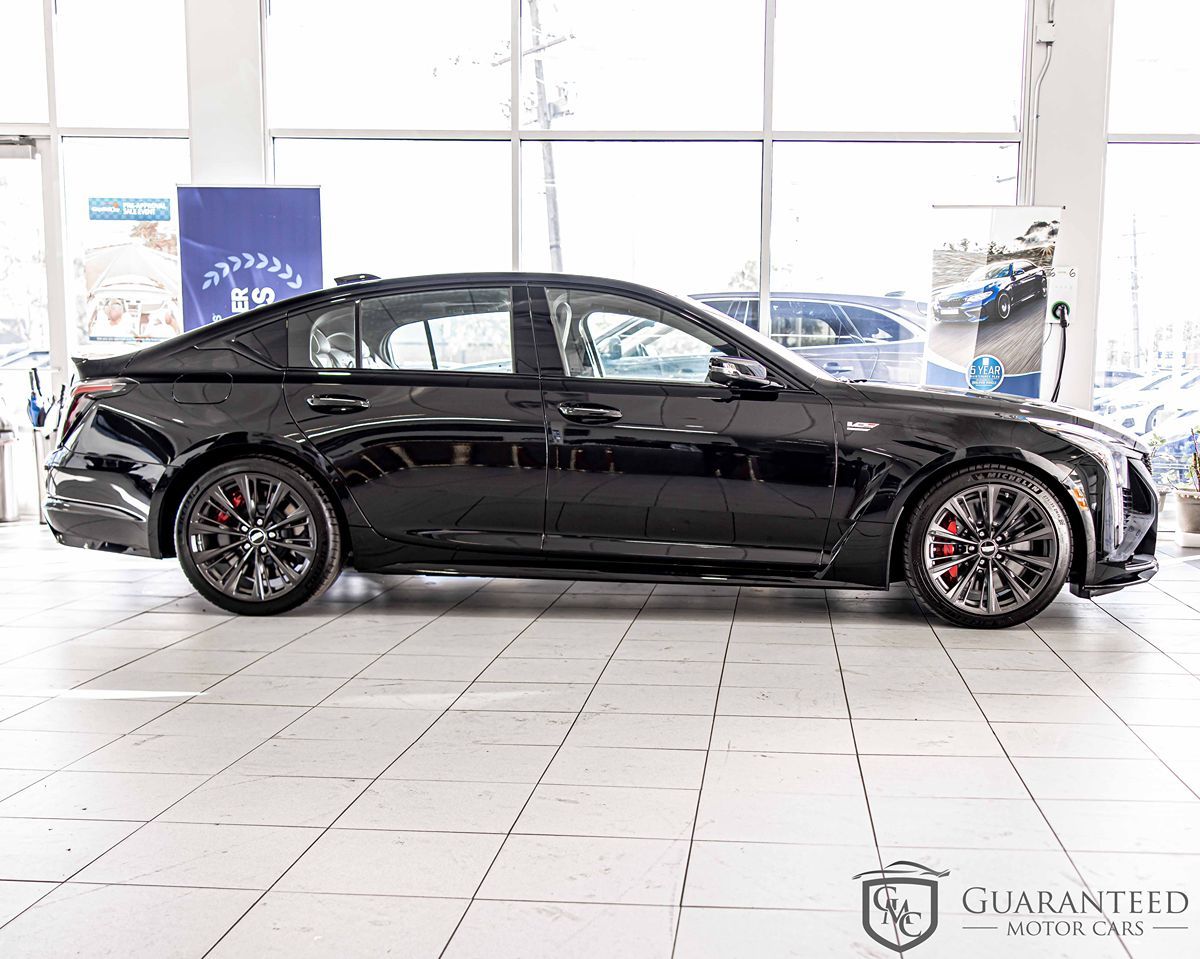 2025 CADILLAC CT5 - Image 10