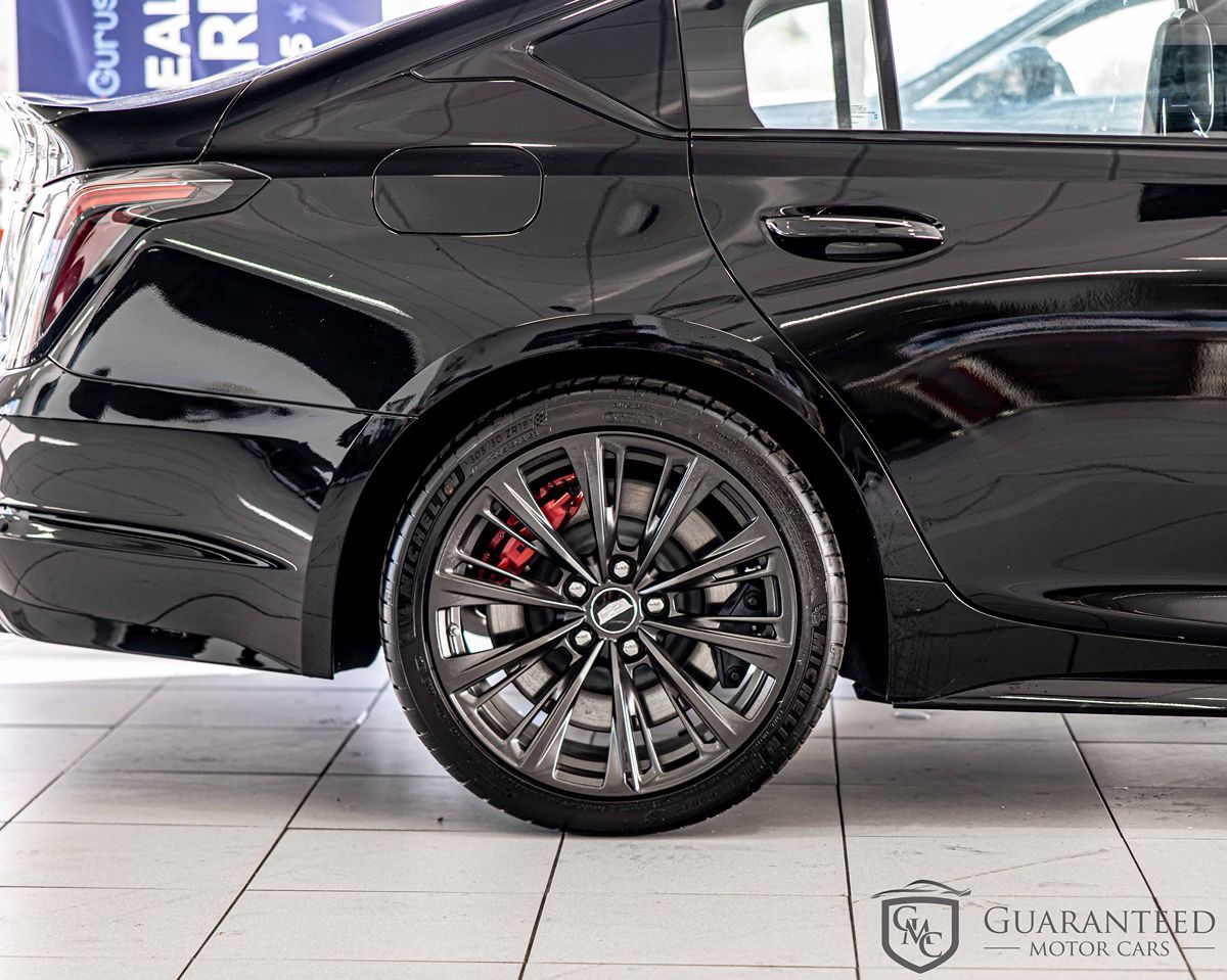 2025 CADILLAC CT5 - Image 12