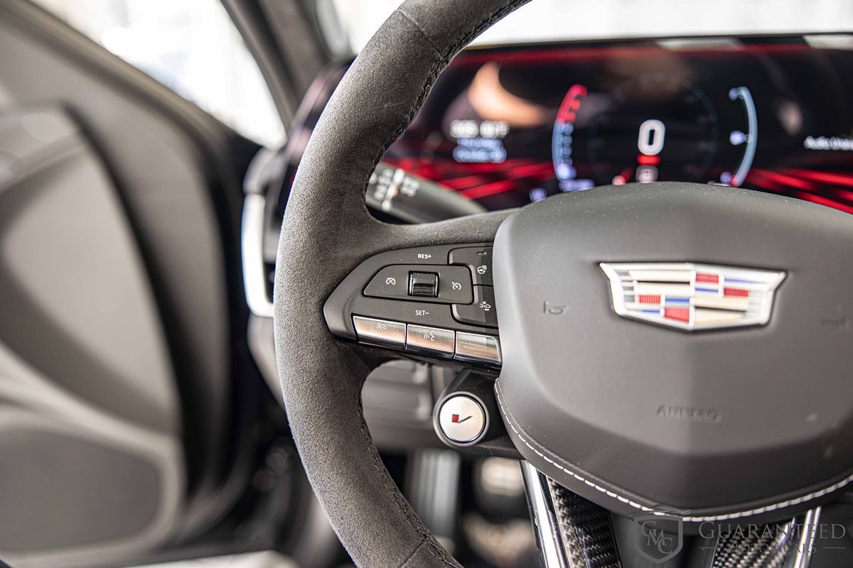 2025 CADILLAC CT5 - Image 25