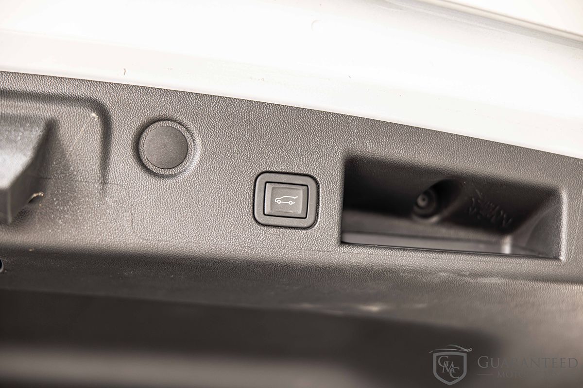 2023 CHEVROLET EQUINOX - Image 19